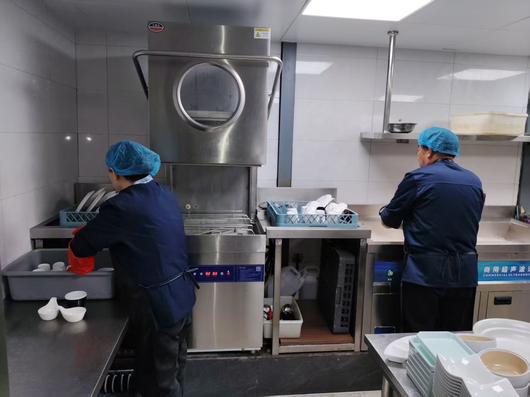 Mesin Cuci Piring Otomatis unt - Commercial Kitchen Hoods ulasan dan harga